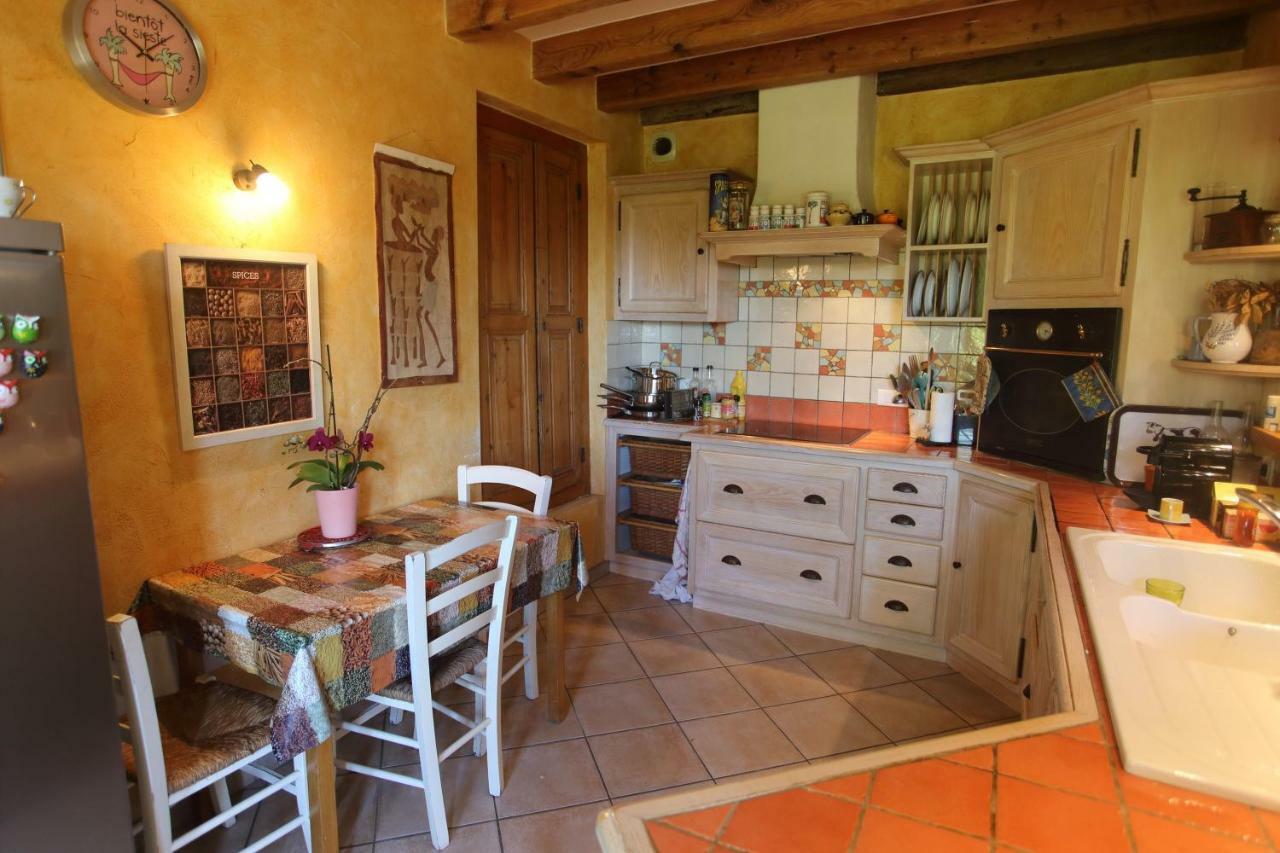 Chambres D'Hotes Des Deux Lacs Ceyzerieu Esterno foto